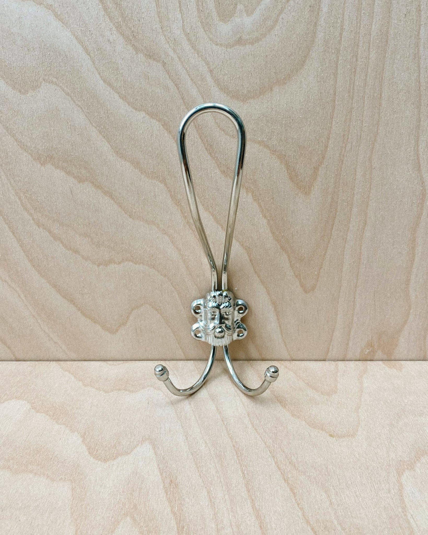 Face Wire Hook